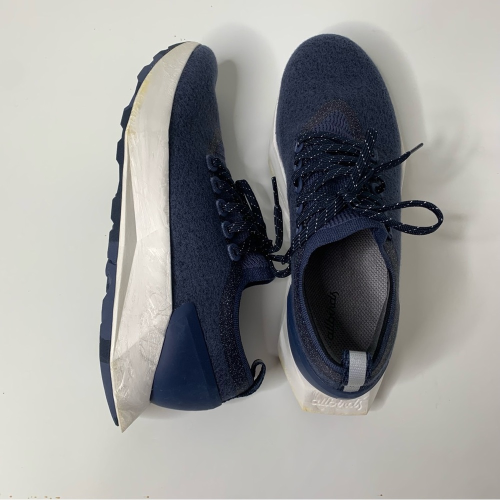 Allbirds Blue Sneakers Womens Size 9.